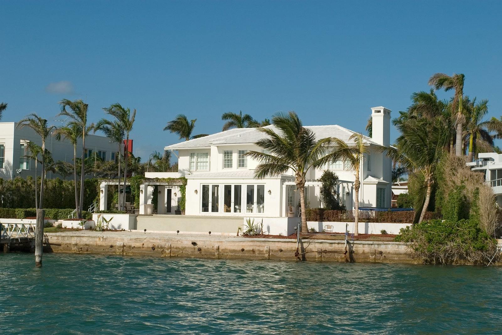 Large luxury home in the Florida Keys, located right on the waterfront